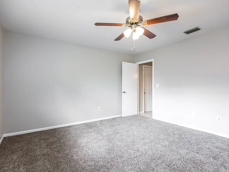3607 SE 8th Ave — Photo 7