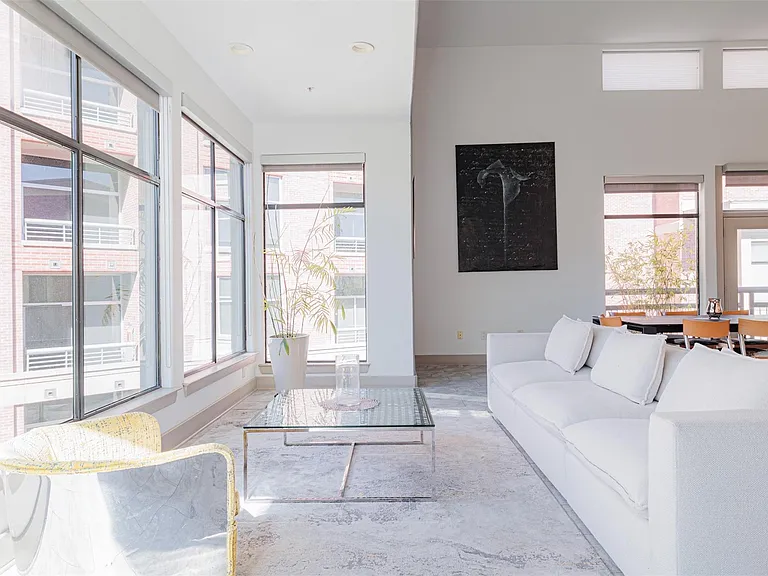 1901 Post Oak Blvd #4102 — Photo 16
