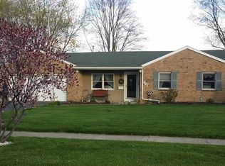 427 Overlook Dr, Waterville, OH 43566