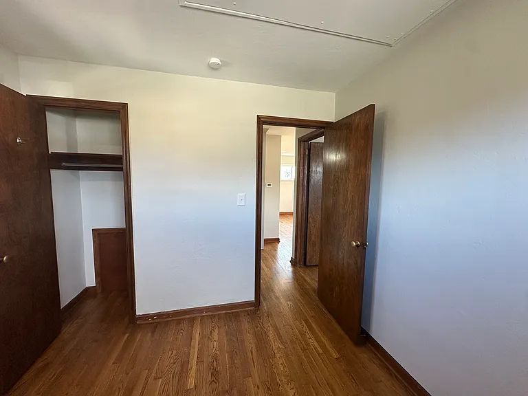 327 Hoffman Rd — Photo 7