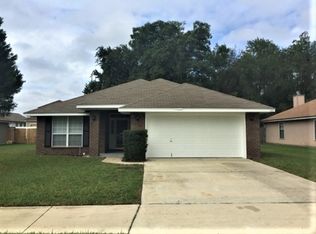 550 Summit Dr, Orange Park, FL 32073