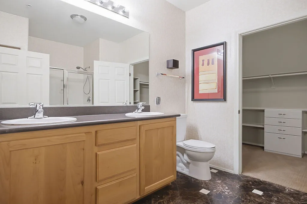 Hualapai Way # 284 - 1 — Photo 4