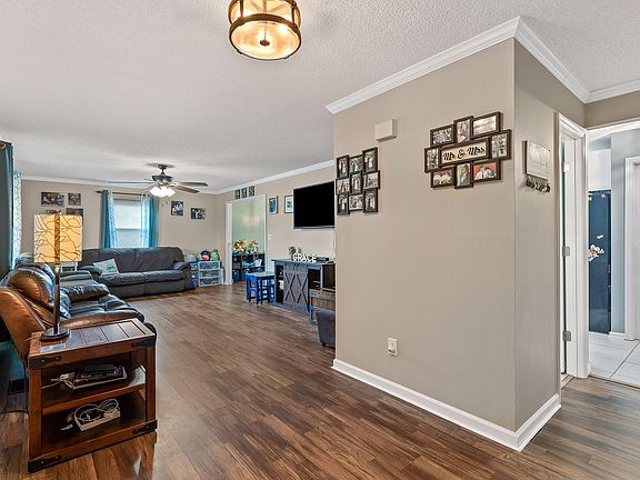 5th image of 6908 Pine Haven Dr