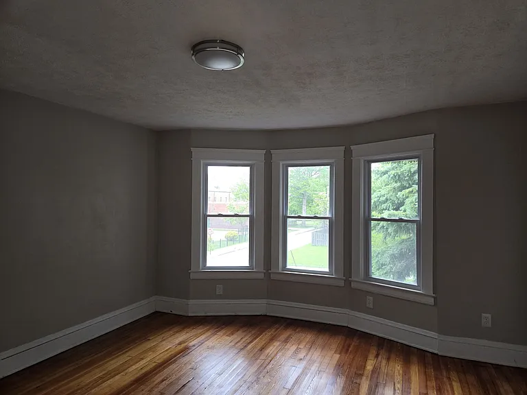 9204 Parkgate Ave #1 — Photo 1
