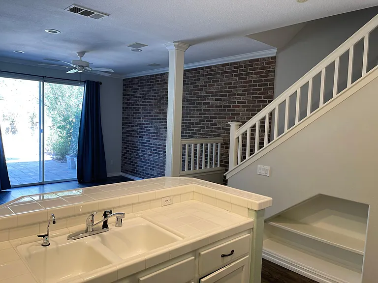 23137 Cheyenne Dr — Photo 5