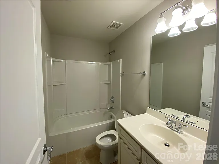 15630 Canmore St — Photo 23