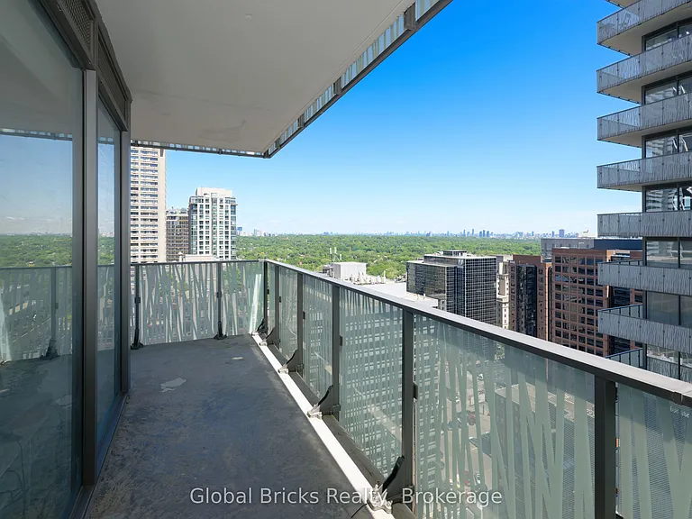 42 Charles St E #2509 — Photo 22