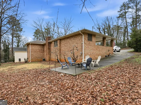 552 Ben Ct SW, Lilburn, GA 30047