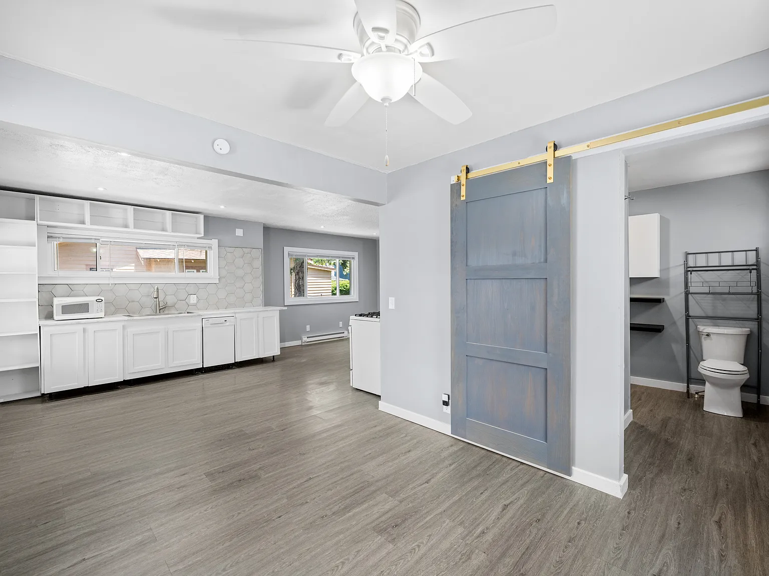 3 bed, 772 sqft, $1,250 — Photo 4