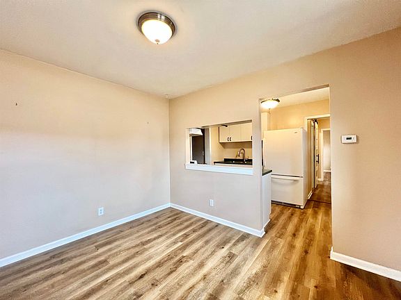 5th image of 1852 S Willard Ave