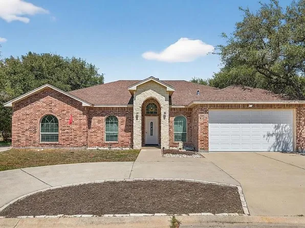 429 Augusta Dr, Rockport, TX 78382