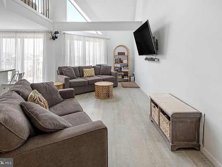 9 Pearl St #1G — Photo 11