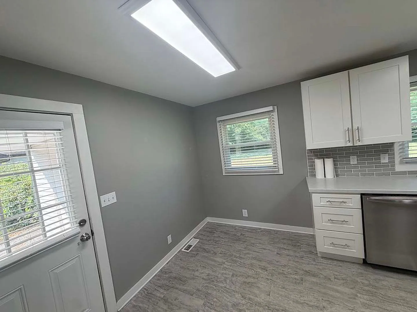 Rocky Hill Area All One Level 3 Bedrooms 2 Baths — Photo 3