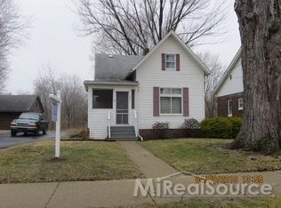 198 Riverside Dr, Mount Clemens, MI 48043