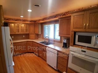 8738 Lake Jane Trl N, Lake Elmo, MN 55042