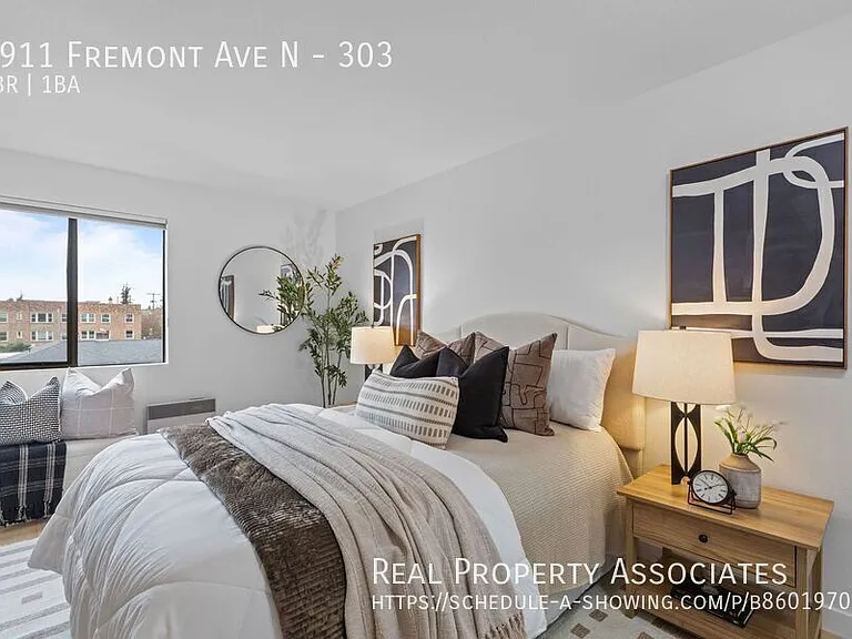 4911 Fremont Ave N #303 — Photo 12