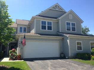 2885 Falling Waters Ln, Lindenhurst, IL 60046