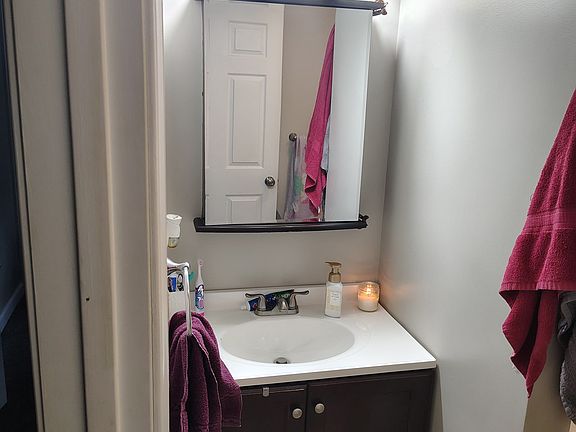 5th image of 1008 Stockton St #B