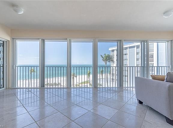 2nd image of 2905 Gulf Shore Blvd N APT 403