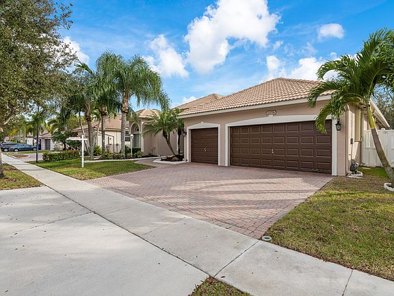 3rd image of 13776 NW 21st St