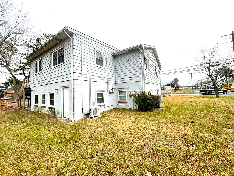 1200 Emerson Ave #C — Photo 2