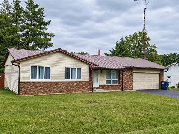 713 Palace Dr, Pinckneyville, IL 62274