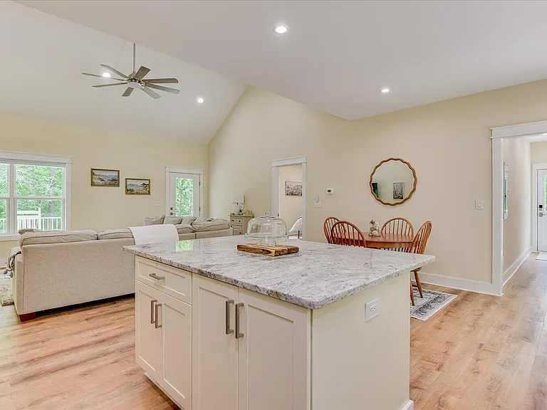 272 Old Barnwell Rd — Photo 10