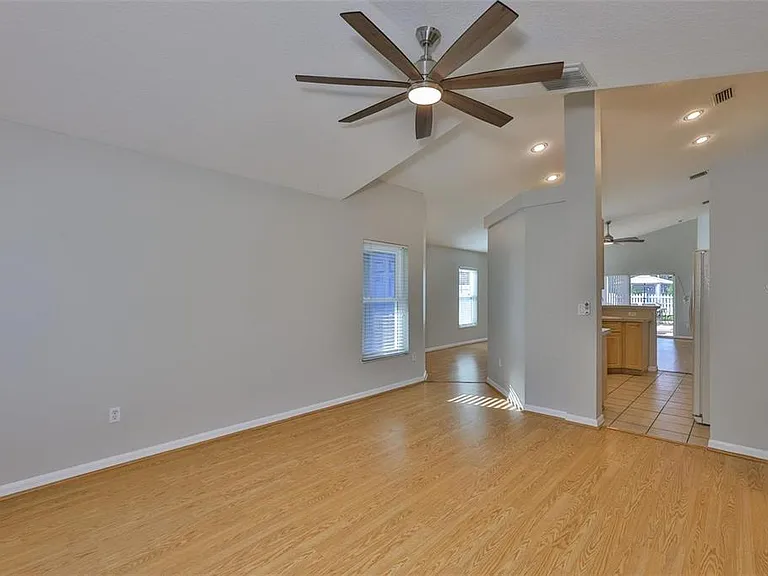 6610 Cambridge Park Dr — Photo 24