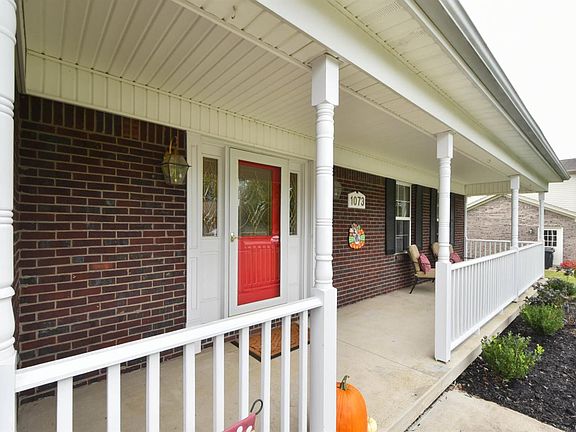 2nd image of 1073 Heathcliff Dr