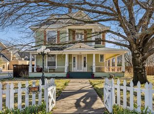 819 S Crockett St, Sherman, TX 75090