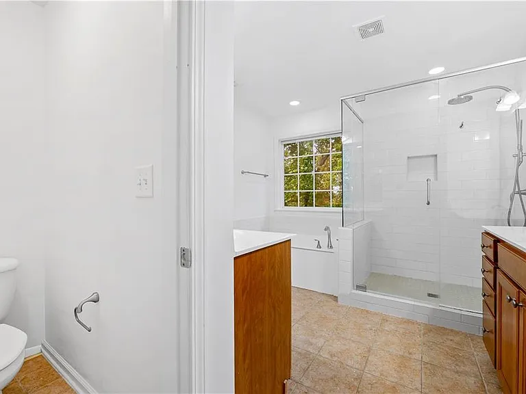 2844 Loftview Sq — Photo 26