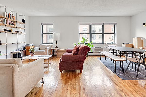 1st image of 226 W 123rd St #3