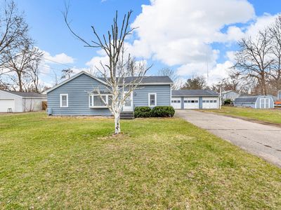 423 Grand St, Michigan Center, MI, 49254