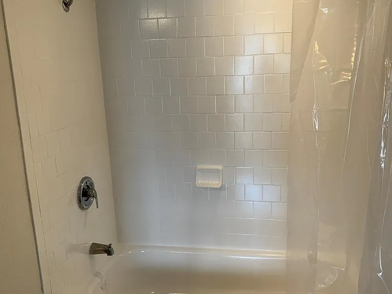 3130 Walnut Bend Ln #424 — Photo 11