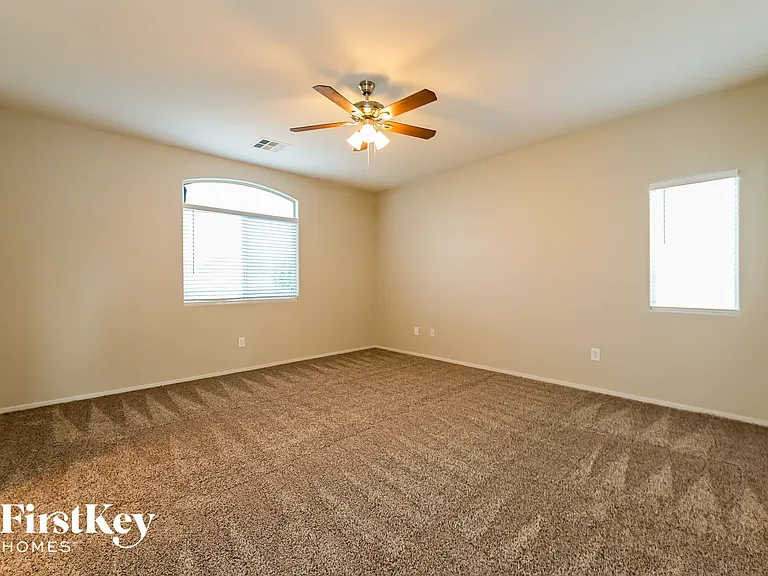 5624 Tallard Ct — Photo 10