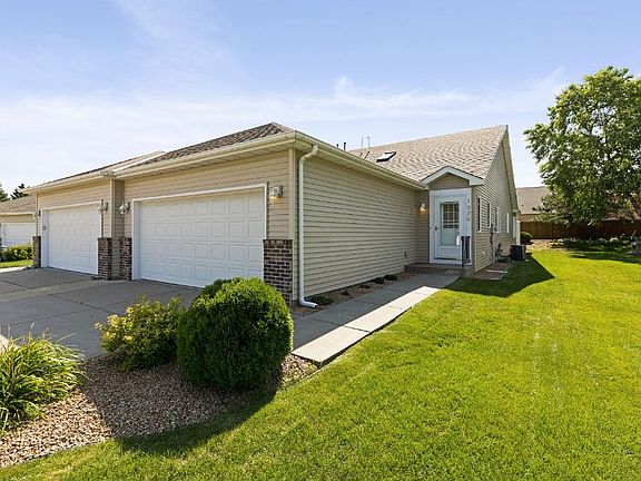 2nd image of 1920 Westridge Cir