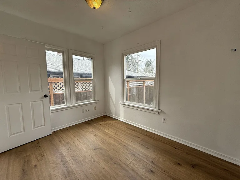 777 W 10th Ave #A — Photo 12