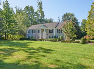 130 Hartshorne Rd, Rumson, NJ 07760
