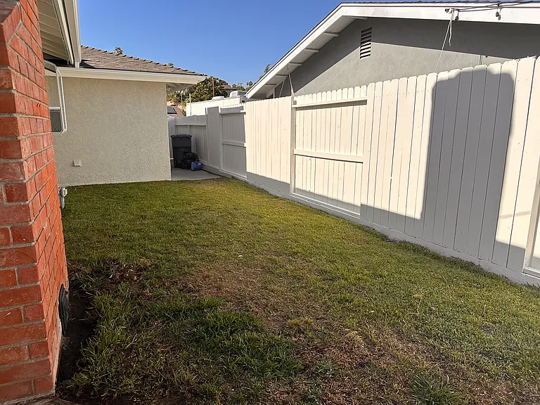 230 Stevens Ave — Photo 25