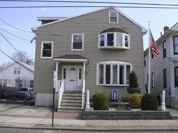 17 1/2 Thomas St, South River, NJ 08882