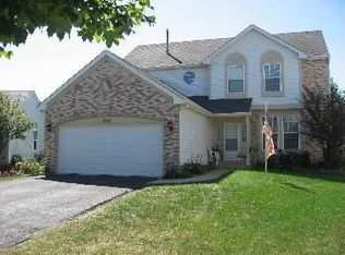 2414 Wild Cherry Ct, Aurora, IL 60506