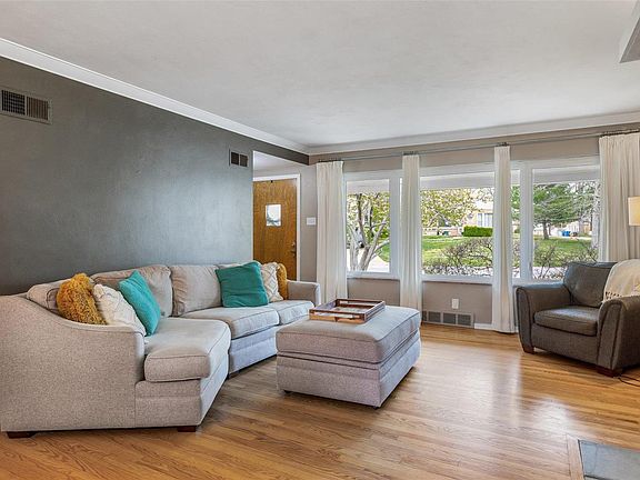 4th image of 6606 Gramond Dr