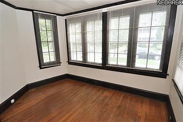 4th image of 1262 Nicholson Ave