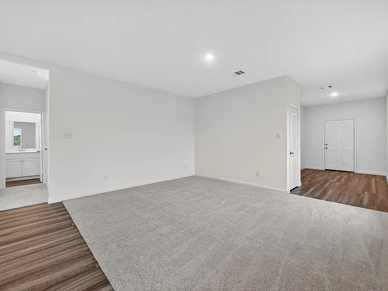 2128 Meadow Park Dr — Photo 9