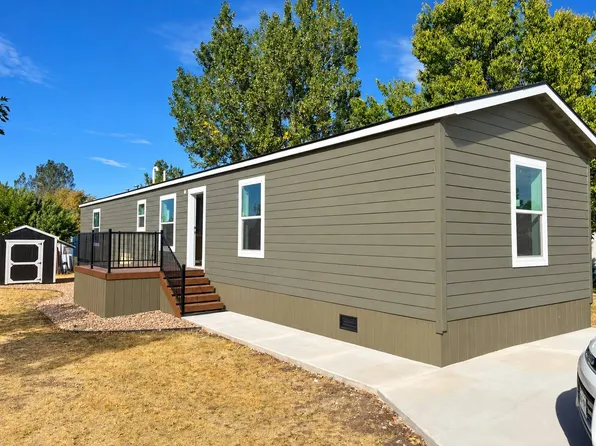 1013 Roughlock Ln, Spearfish, SD 57783
