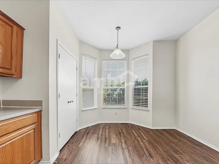 8516 Rainy Lake Dr — Photo 5