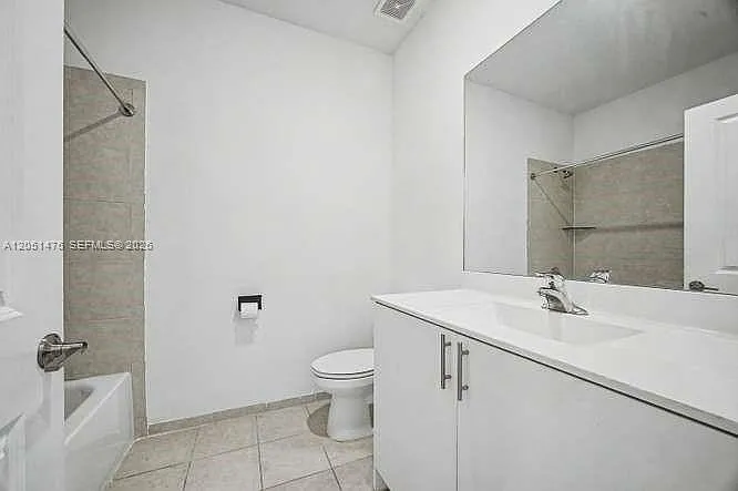 1020 SE 26th Ter — Photo 20