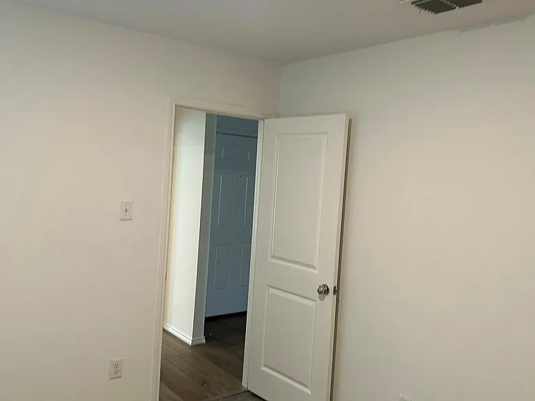 5705 Manarchos Ln — Photo 15
