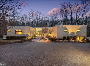 2923 Woodvalley Dr, Baltimore, MD 21208