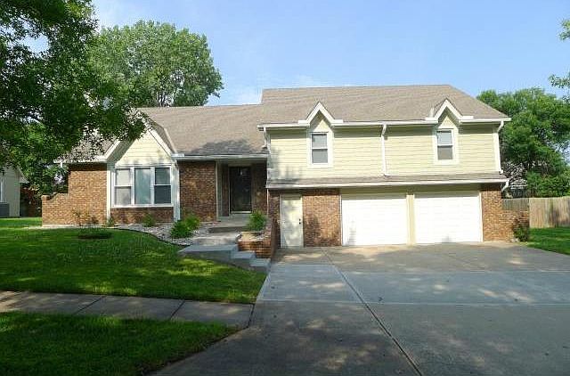 1st image of 8608 N Overland Dr